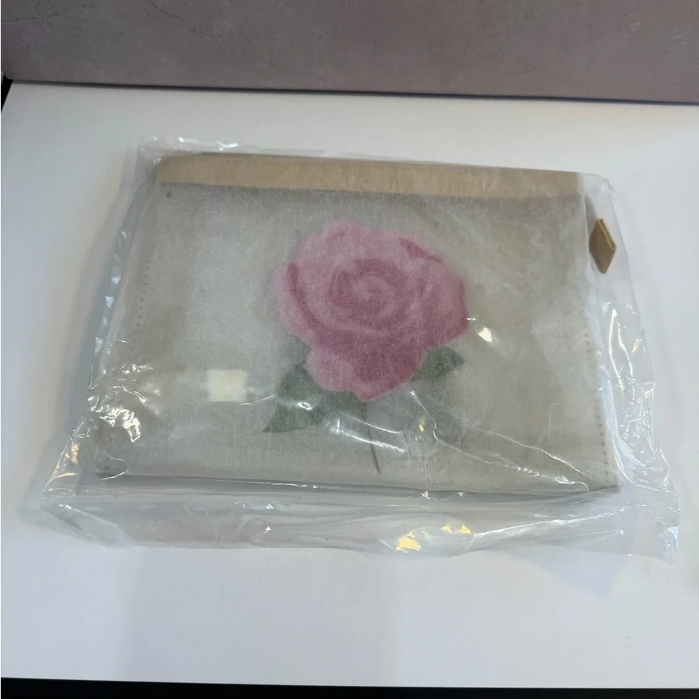 🩷5/$10🩷 Avon Transparent Pouch with Pink Floral Accent VINTAGE 2002